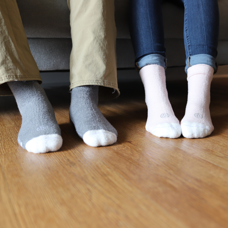 Cozy Compression Low Crew Socks (8-15mmHg)