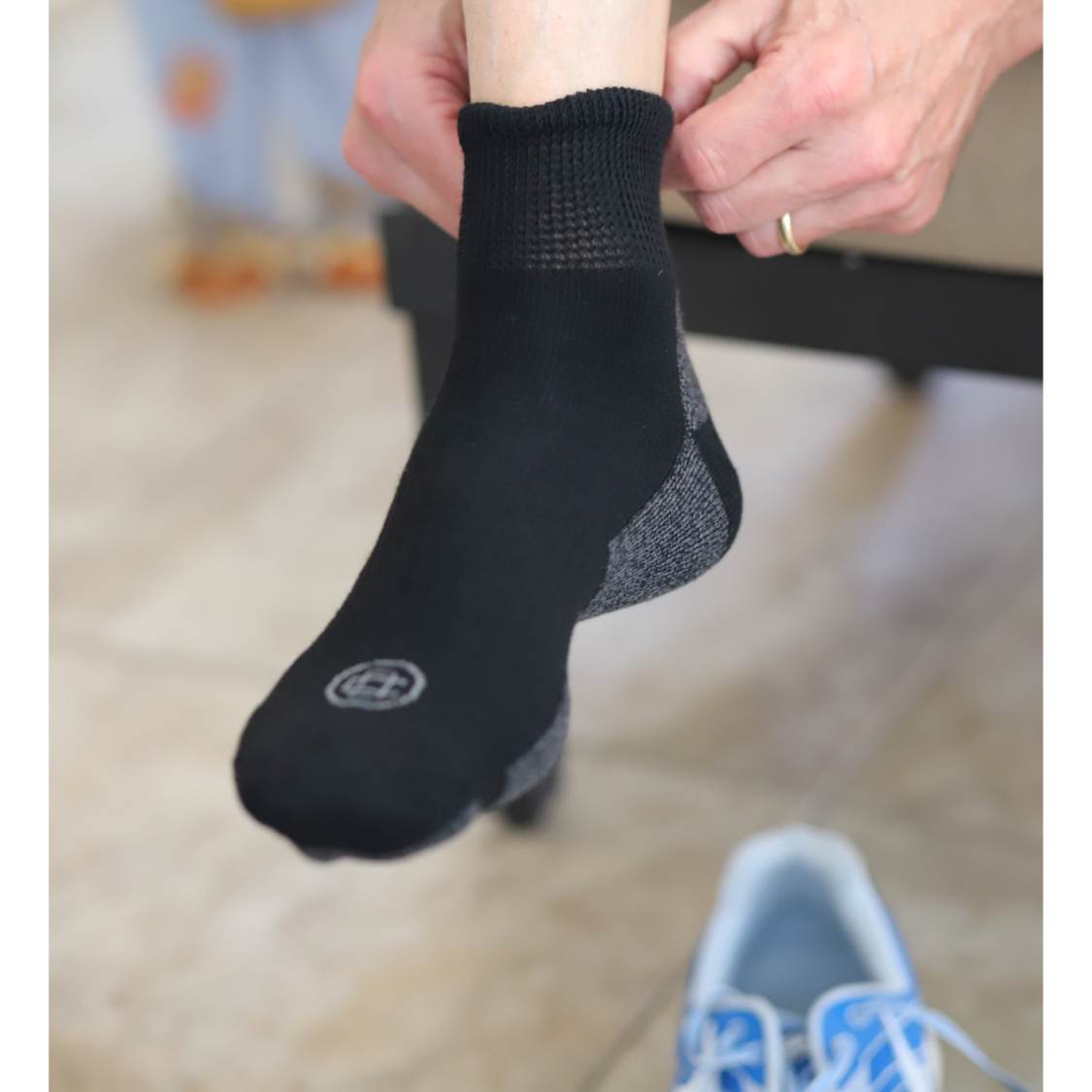 Sore Toes Quarter-Length Socks