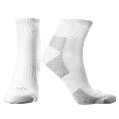 Sore Toes quarter length socks white